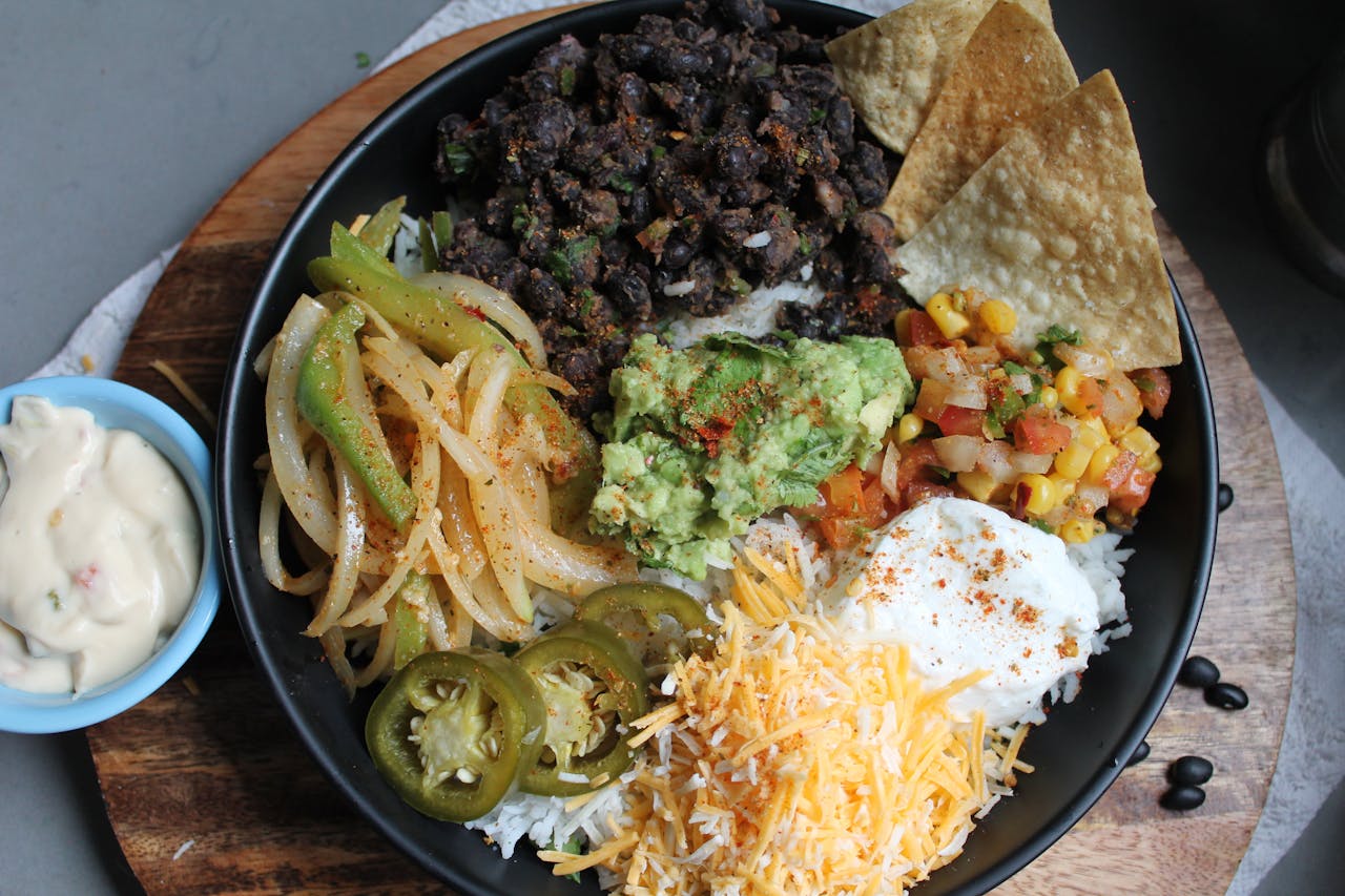 Chipotle Salad vs Burrito Bowl: Calories Compared